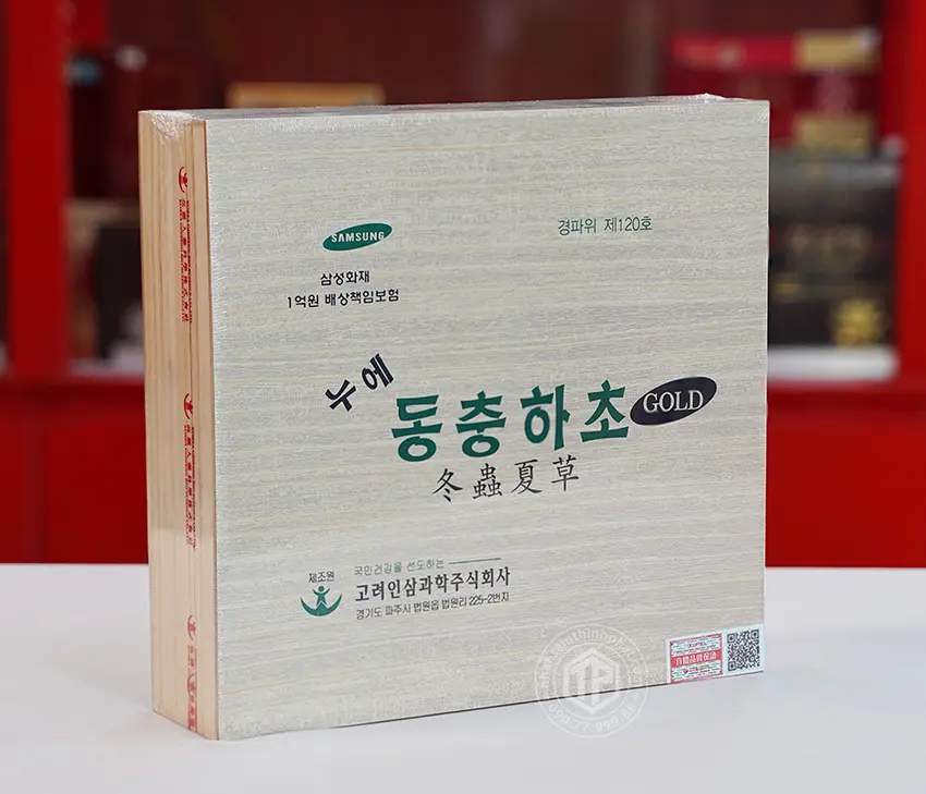 Nước đông trùng hạ thảo Hàn Quốc hộp gỗ 60 gói
