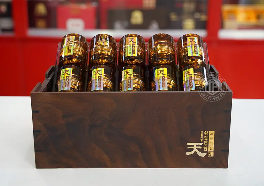 Thượng phẩm Viên Thiên Sâm Linh Đan KGC Hwang Jin Dan Cheon Noble Line 4g x 20 viên Thượng phẩm Viên Thiên Sâm Linh Đan KGC Hwang Jin Dan Cheon Noble Line 4g x 20 viên