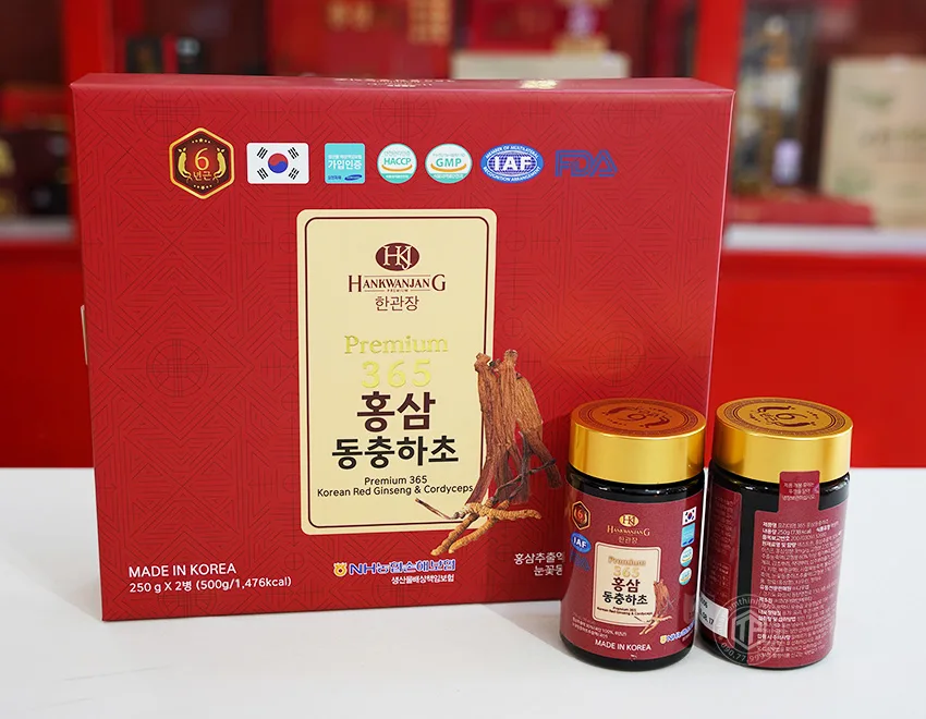 Cao hồng sâm đông trùng hạ thảo Hàn Quốc hộp 2 lọ x 250g